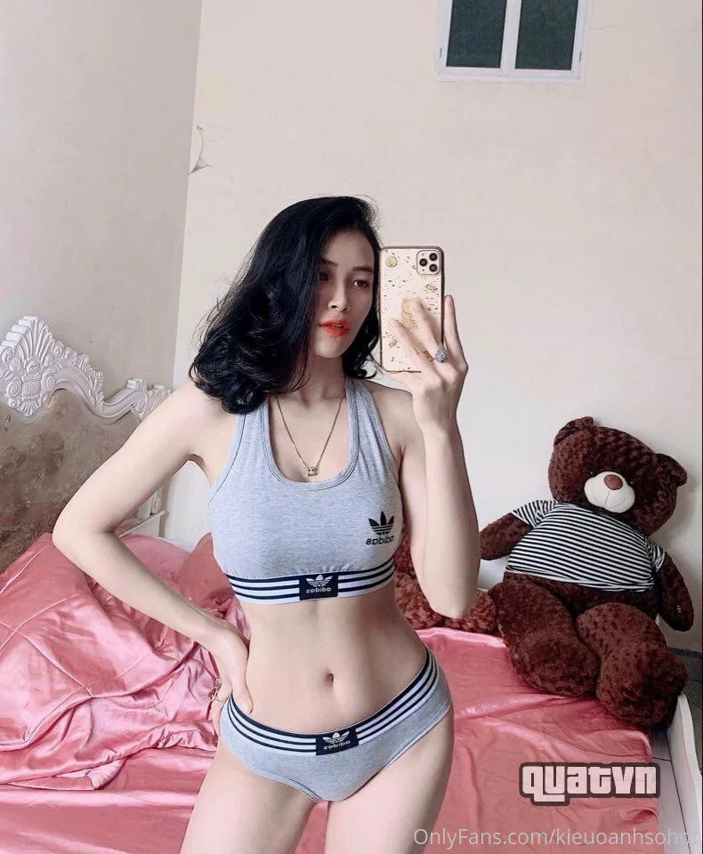 Kieuoanhsohot-Onlyfans-Leak-4.webp