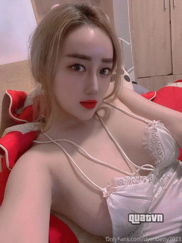 Uyen-Betty-Onlyfans-Leak-136.jpg
