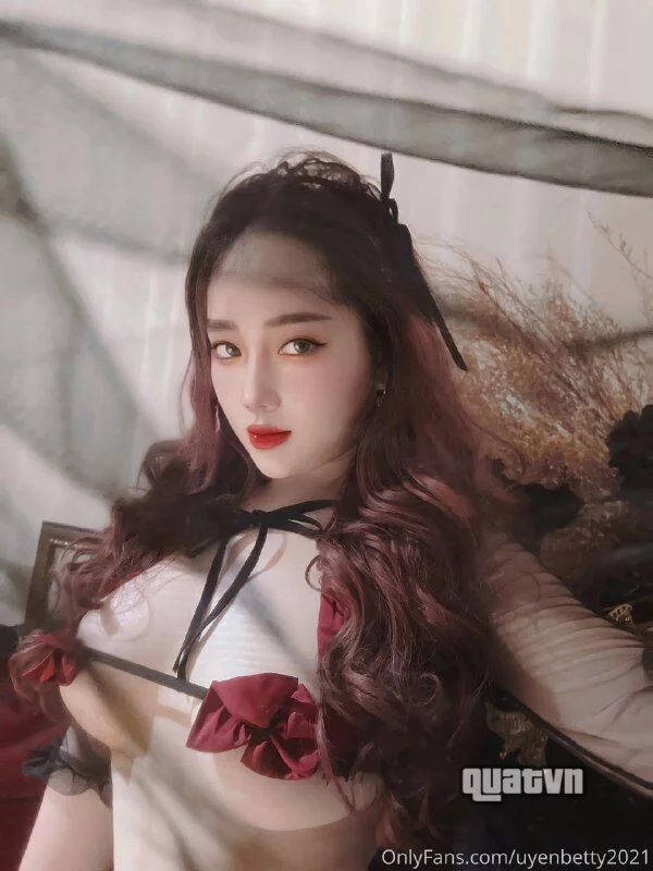 Uyen-Betty-Onlyfans-Leak-236.jpg