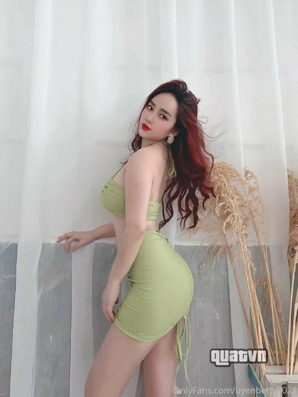 Uyen-Betty-Onlyfans-Leak-249.jpg